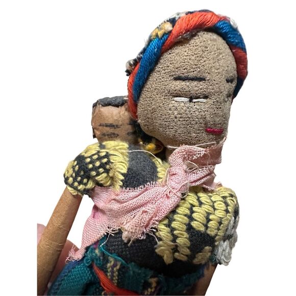 Two Handmade Folk Peruvian Dolls Mom Dad and Baby Vintage Fabric - Picture 4 of 15